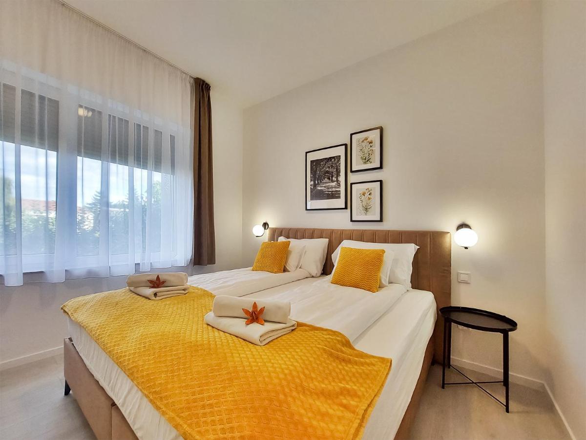 Linden Apartman 106 - Adults Only Mosonmagyaróvár エクステリア 写真