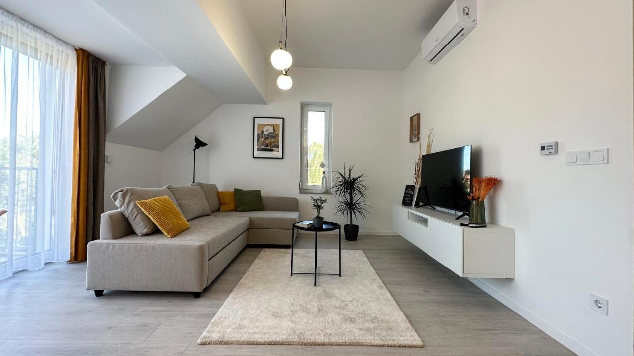 Linden Apartman 106 - Adults Only Mosonmagyaróvár エクステリア 写真