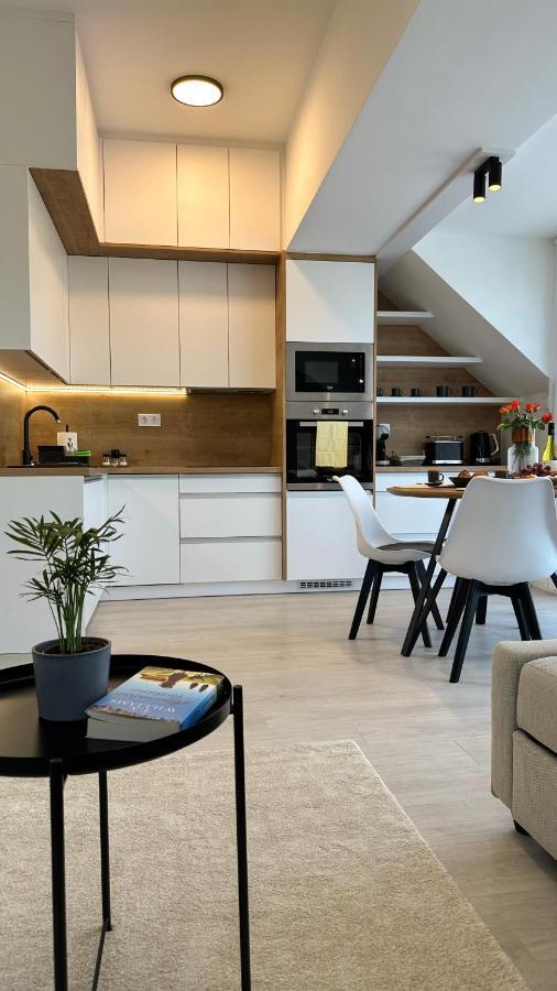 Linden Apartman 106 - Adults Only Mosonmagyaróvár エクステリア 写真