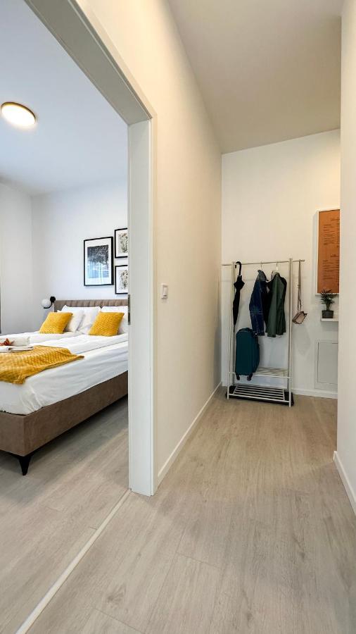 Linden Apartman 106 - Adults Only Mosonmagyaróvár エクステリア 写真